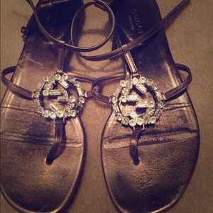 Gucci sandals in mint condition